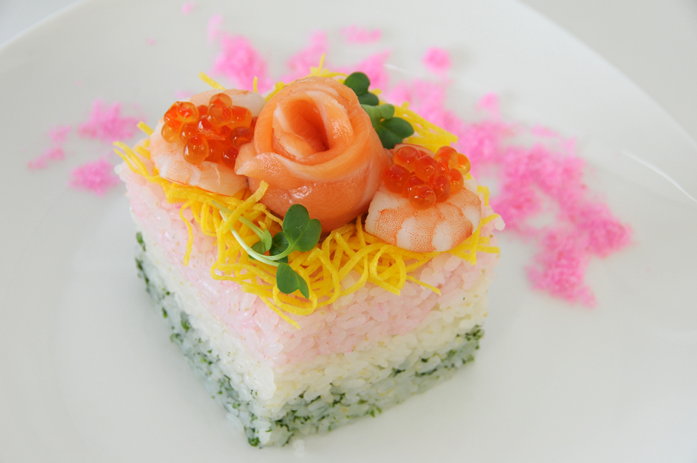 ひなまつりを彩るひし形ちらし寿司
